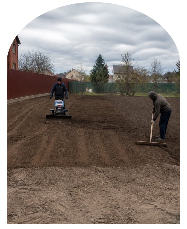 Выравнивание участка под газон для укладки под ключ в Переславле-Залесском